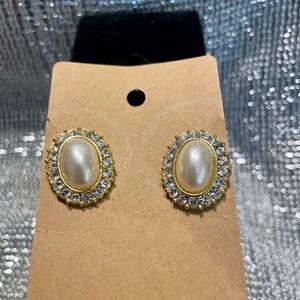 Vintage Gold and Faux Pearl Stud Earrings